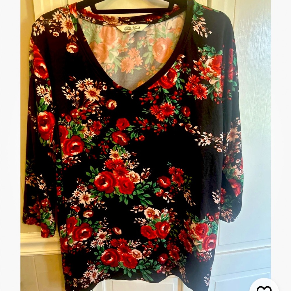 The Pioneer Woman Black Floral Blouse